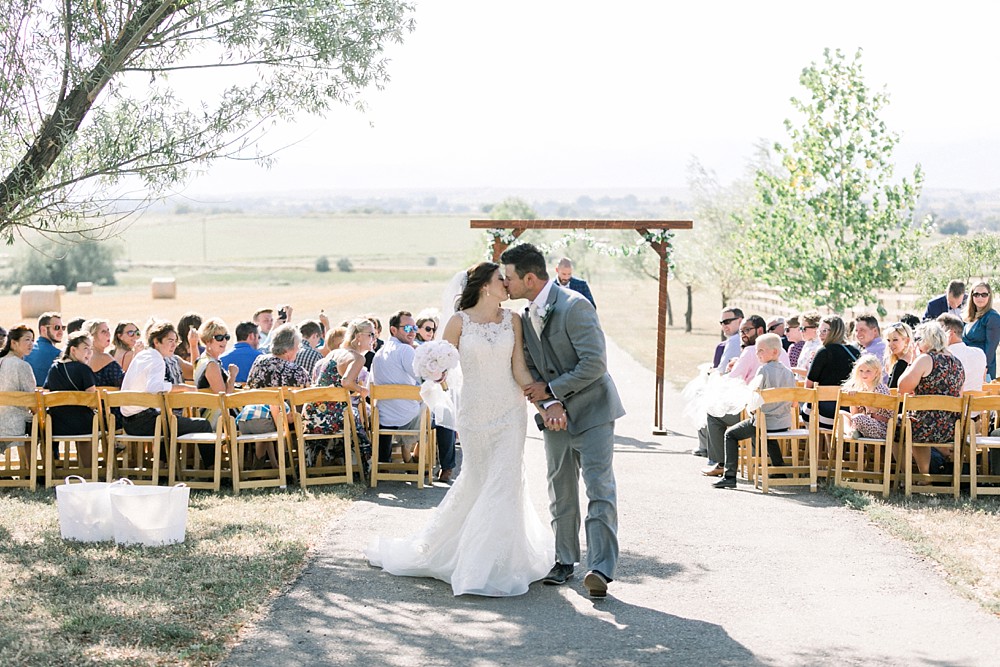 sarah hill photography backyard wedding erie colorado outdoors ceremony